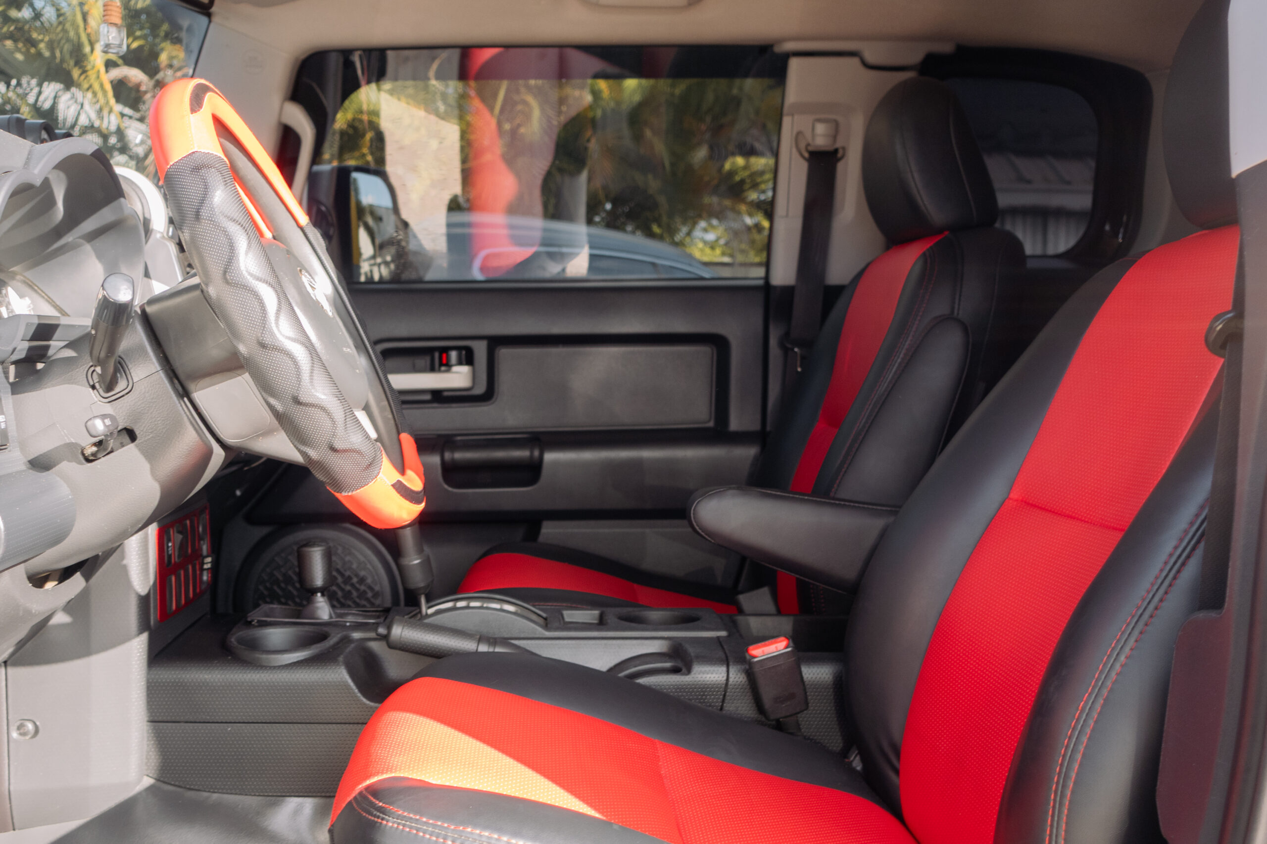 
								Toyota FJ Cruiser 2013 full									