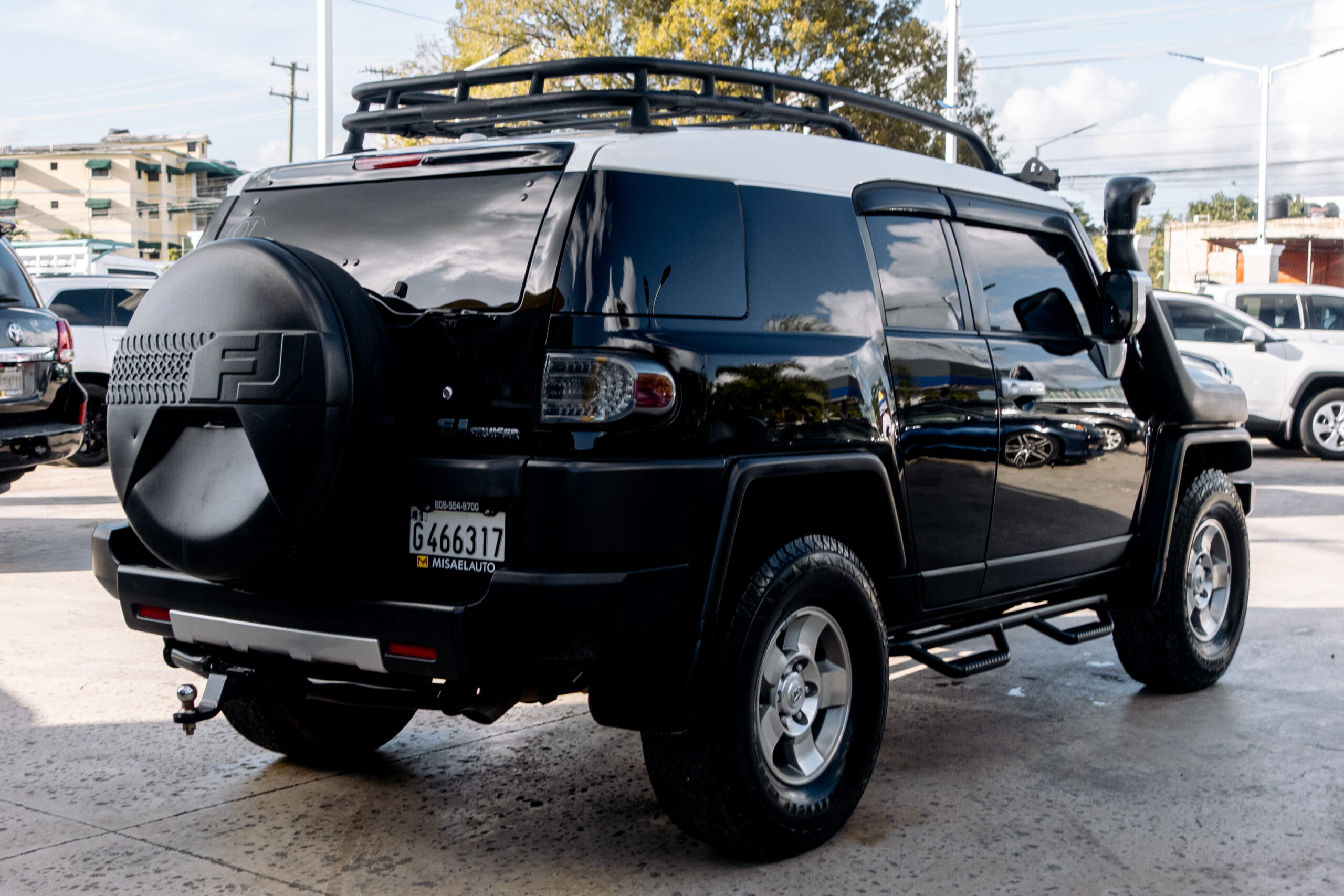 
								Toyota FJ Cruiser 2013 full									