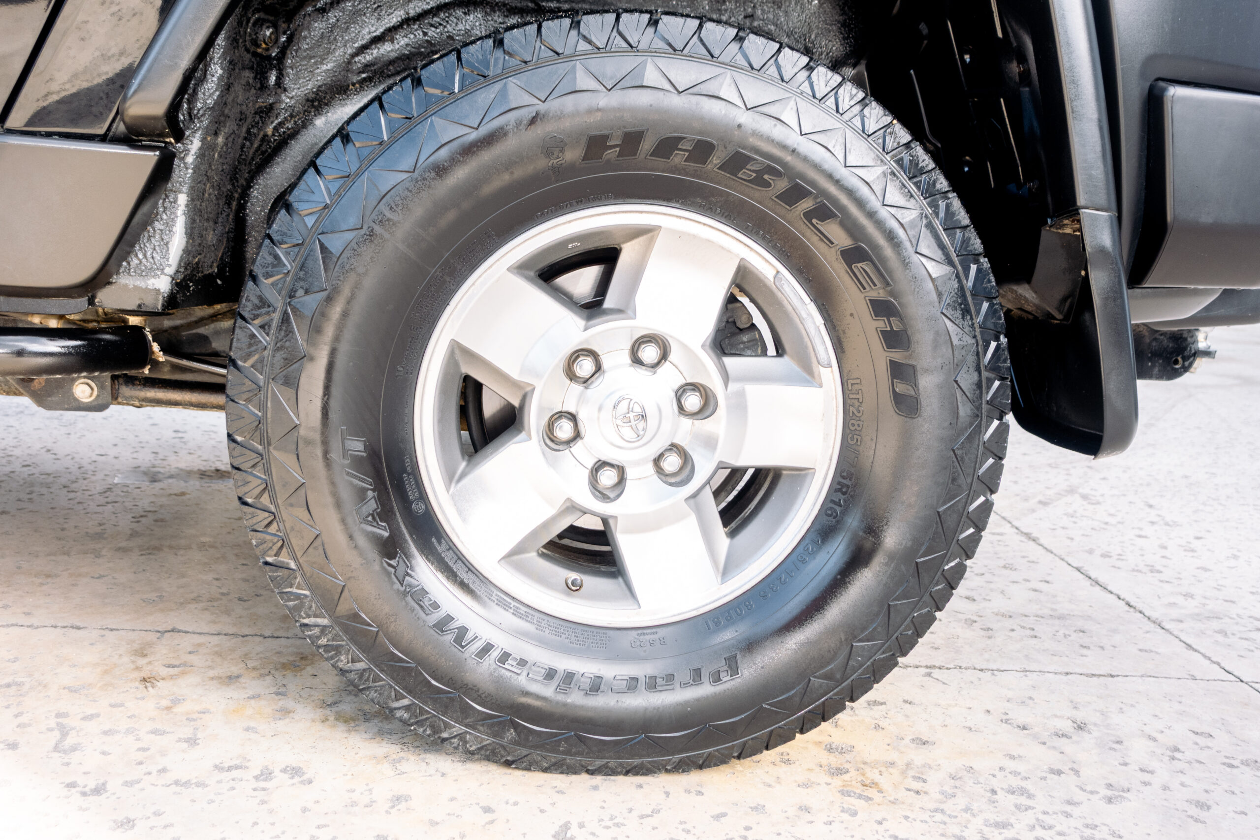 
								Toyota FJ Cruiser 2013 full									