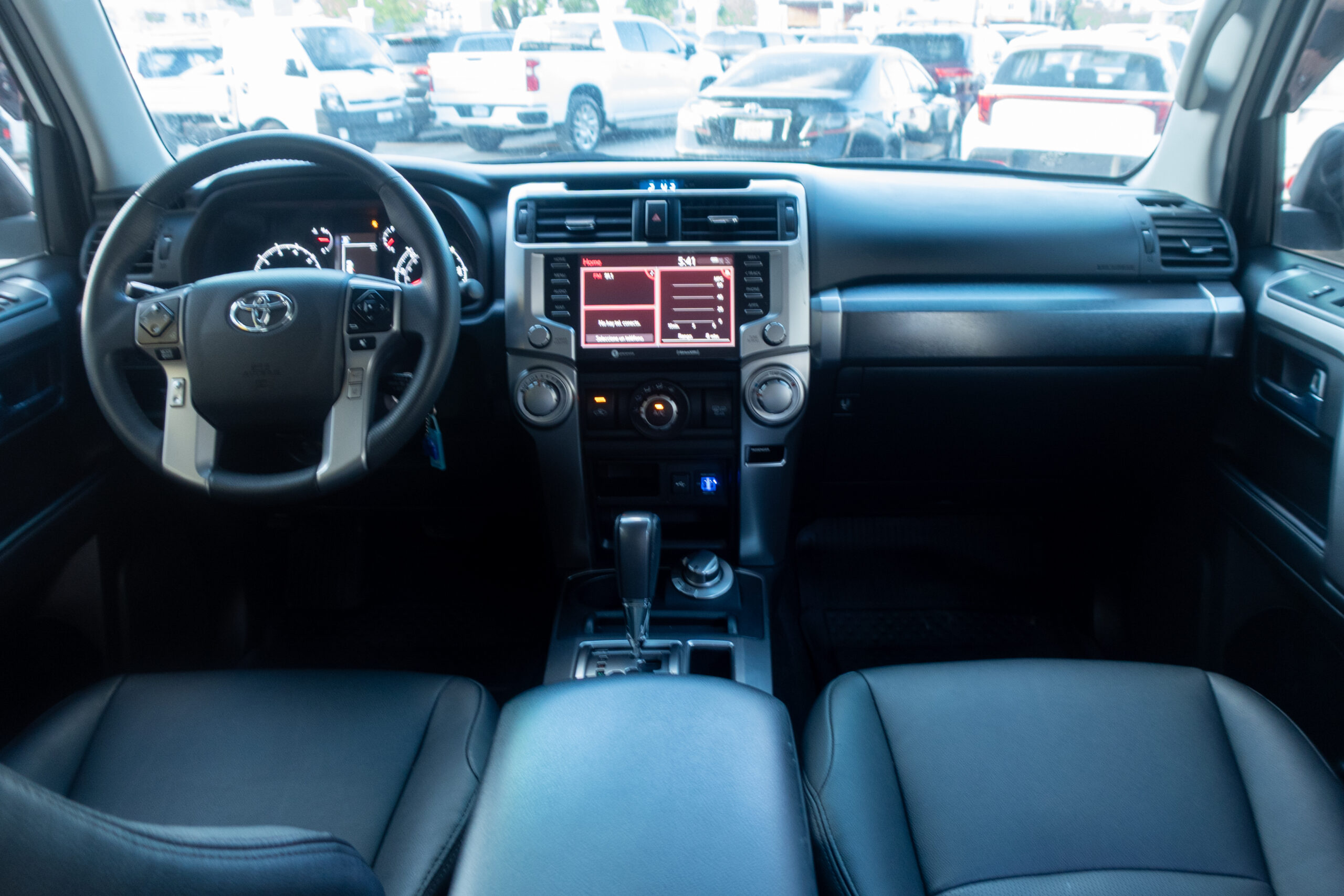 
								Toyota 4 Runner 2020 full									