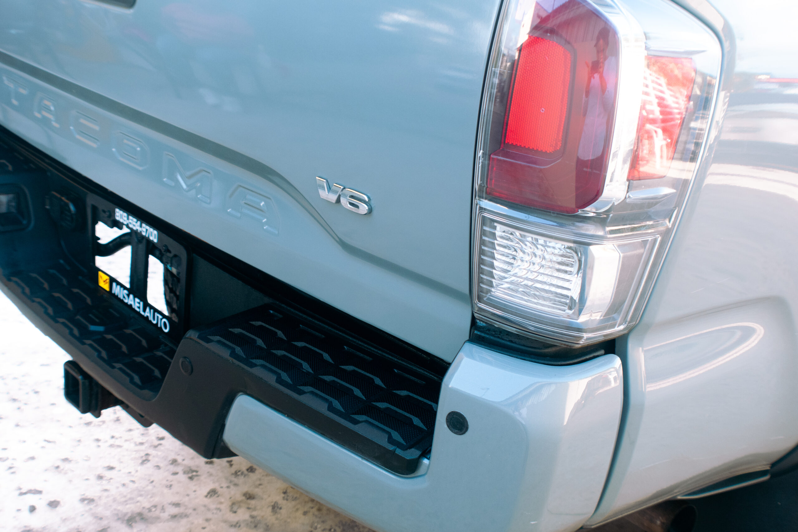 
								Toyota Tacoma TRD PRO 2020 full									