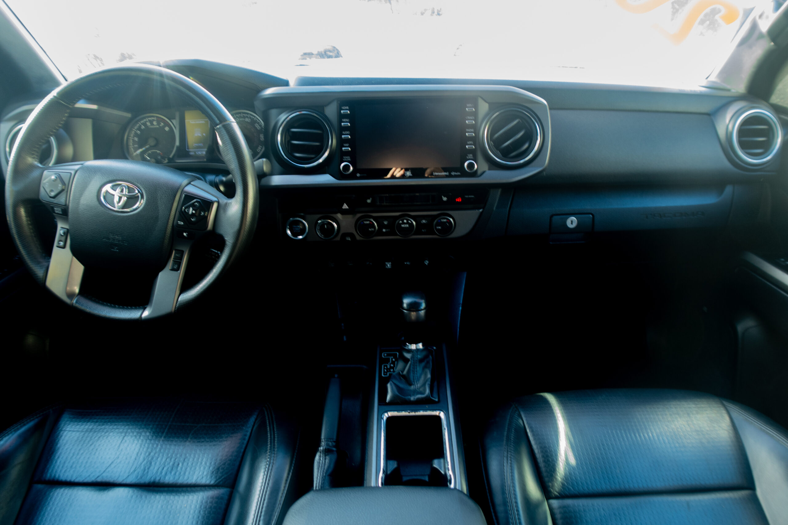 
								Toyota Tacoma TRD PRO 2020 full									