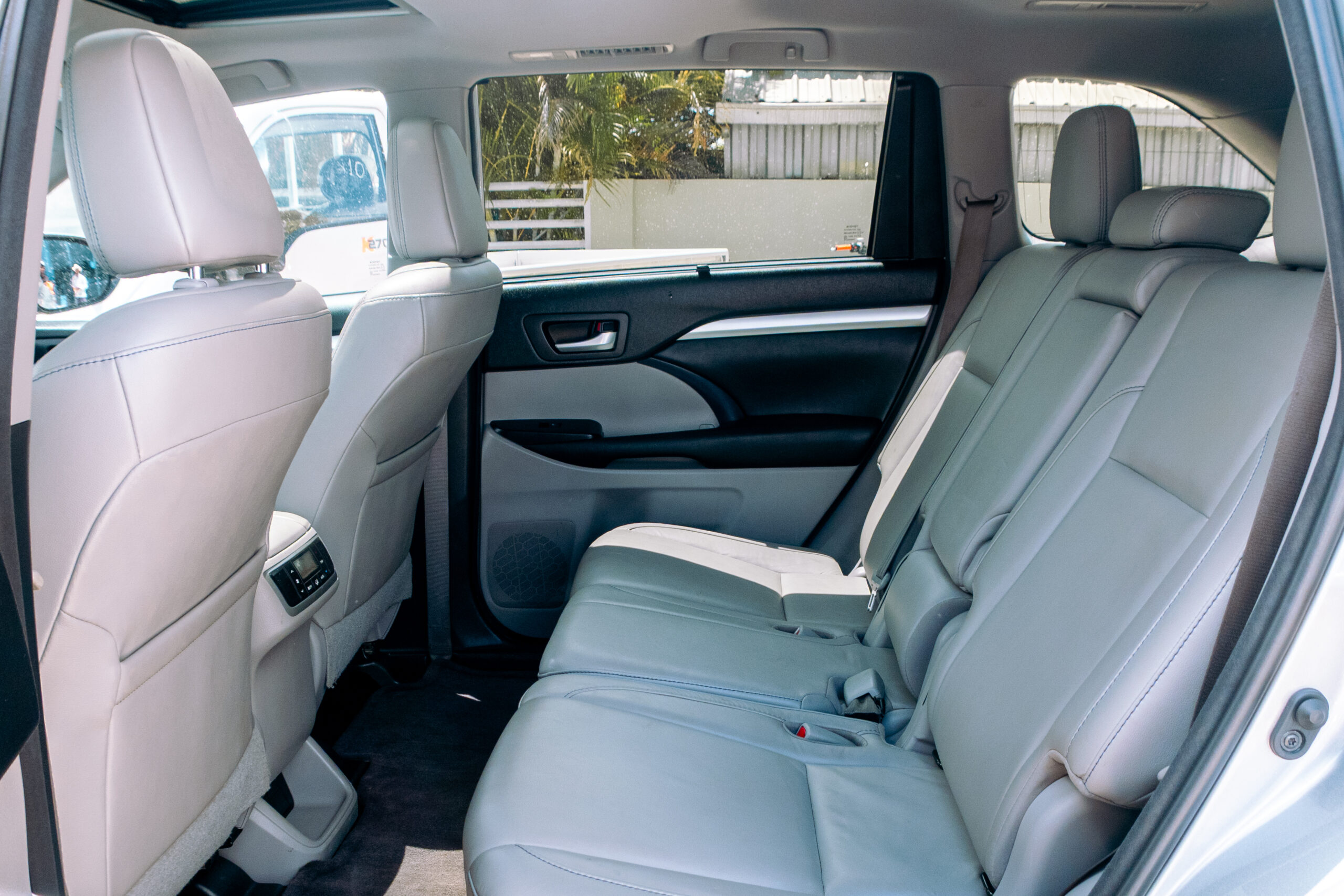 
								Toyota Highlander XLE 2018 full									