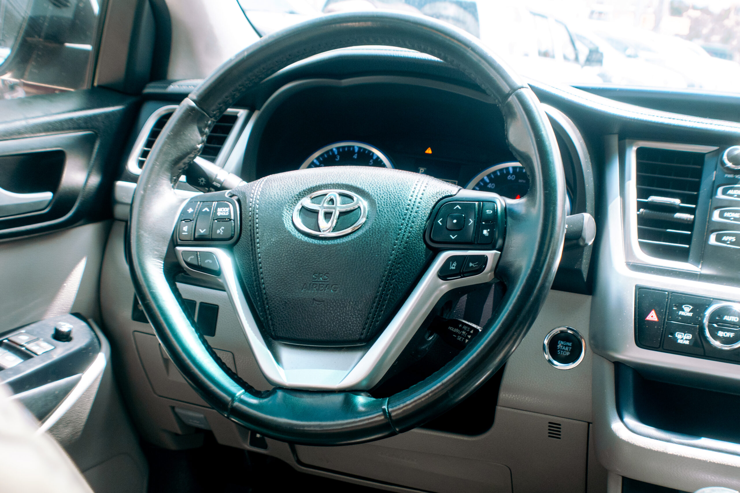 
								Toyota Highlander XLE 2018 full									