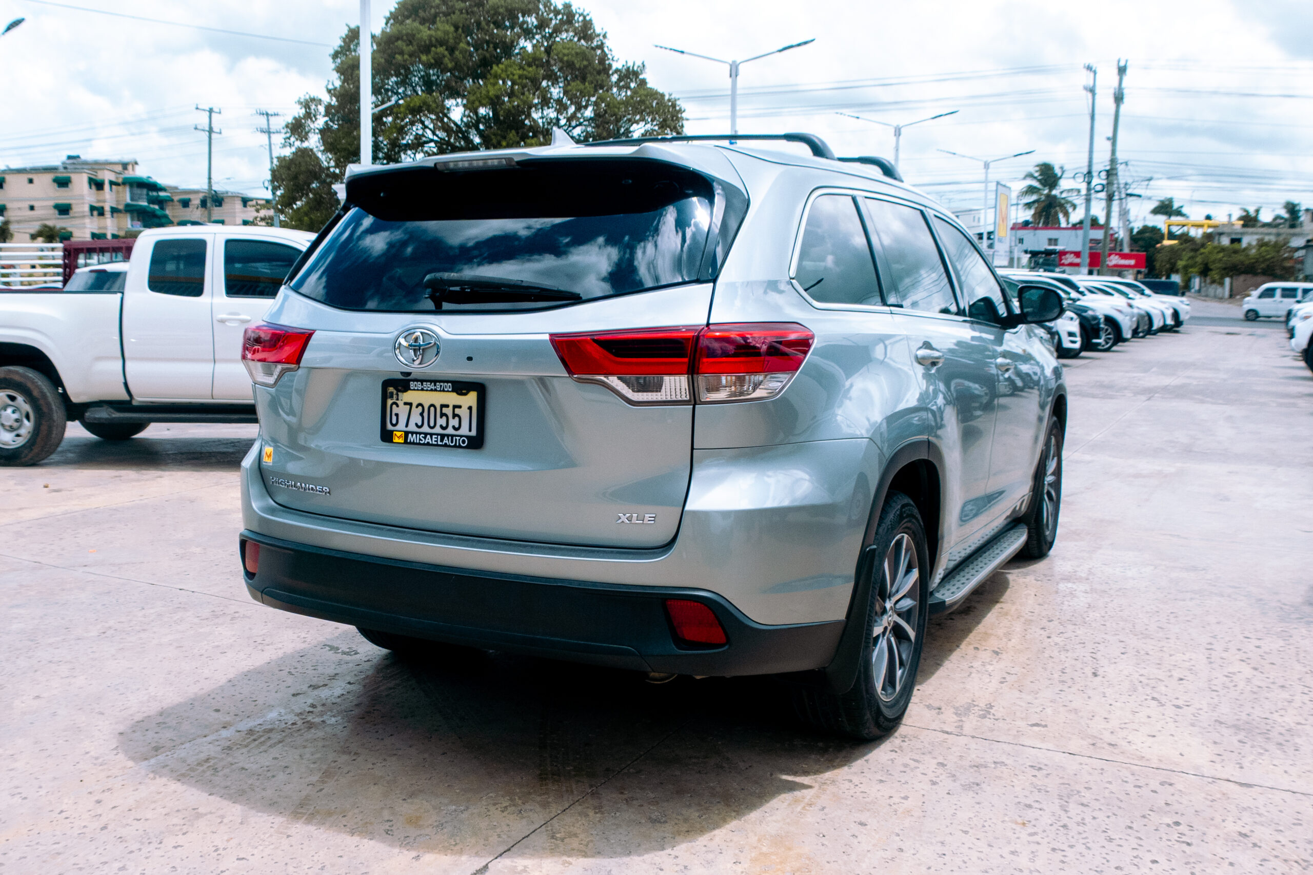 
								Toyota Highlander XLE 2018 full									