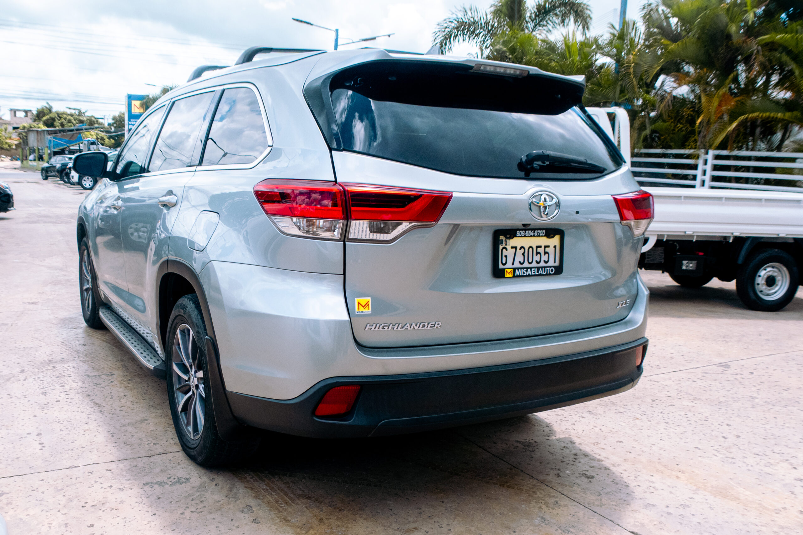 
								Toyota Highlander XLE 2018 full									