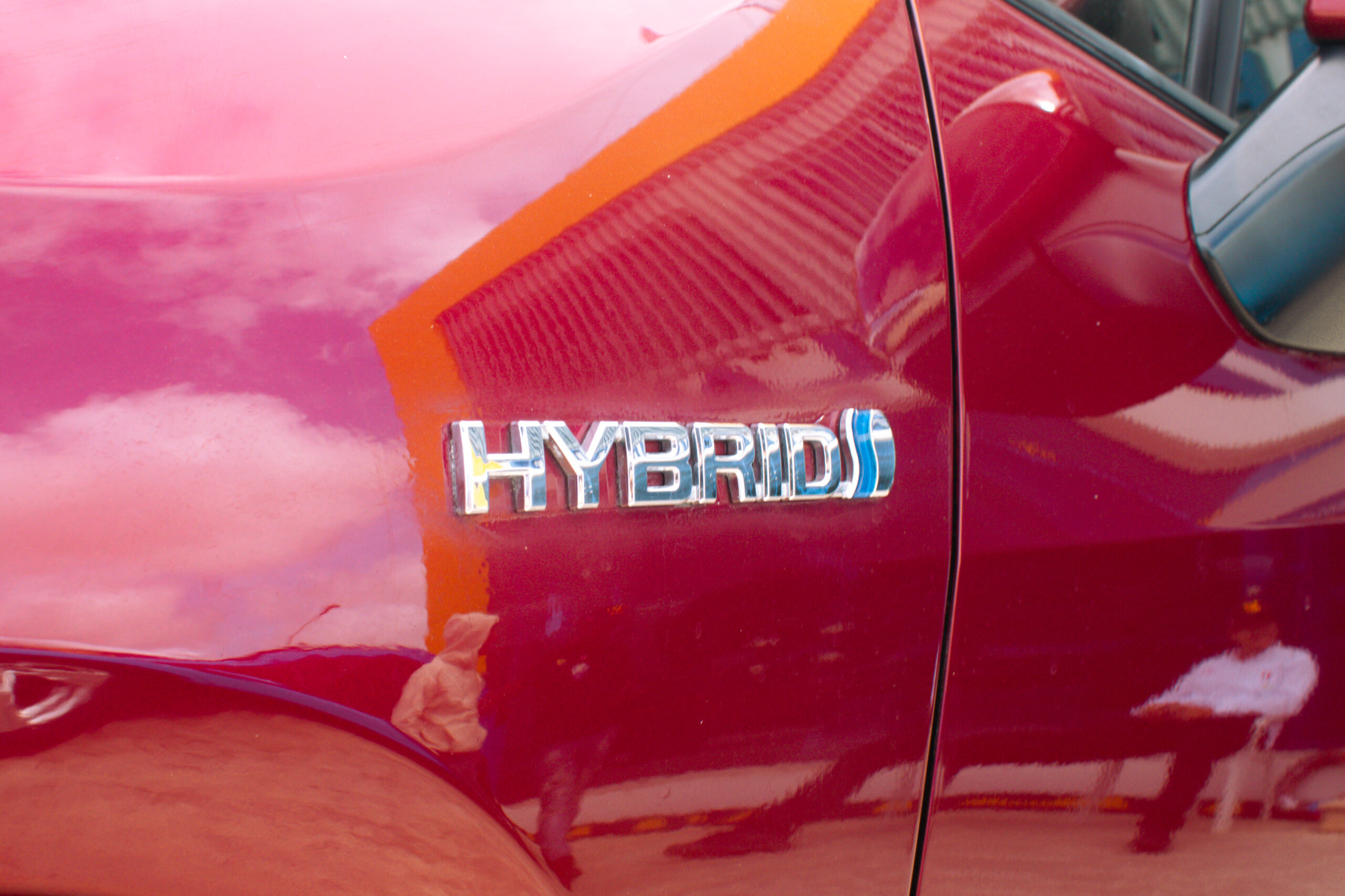 
								Toyota RAV4 Hibrid 2019 full									