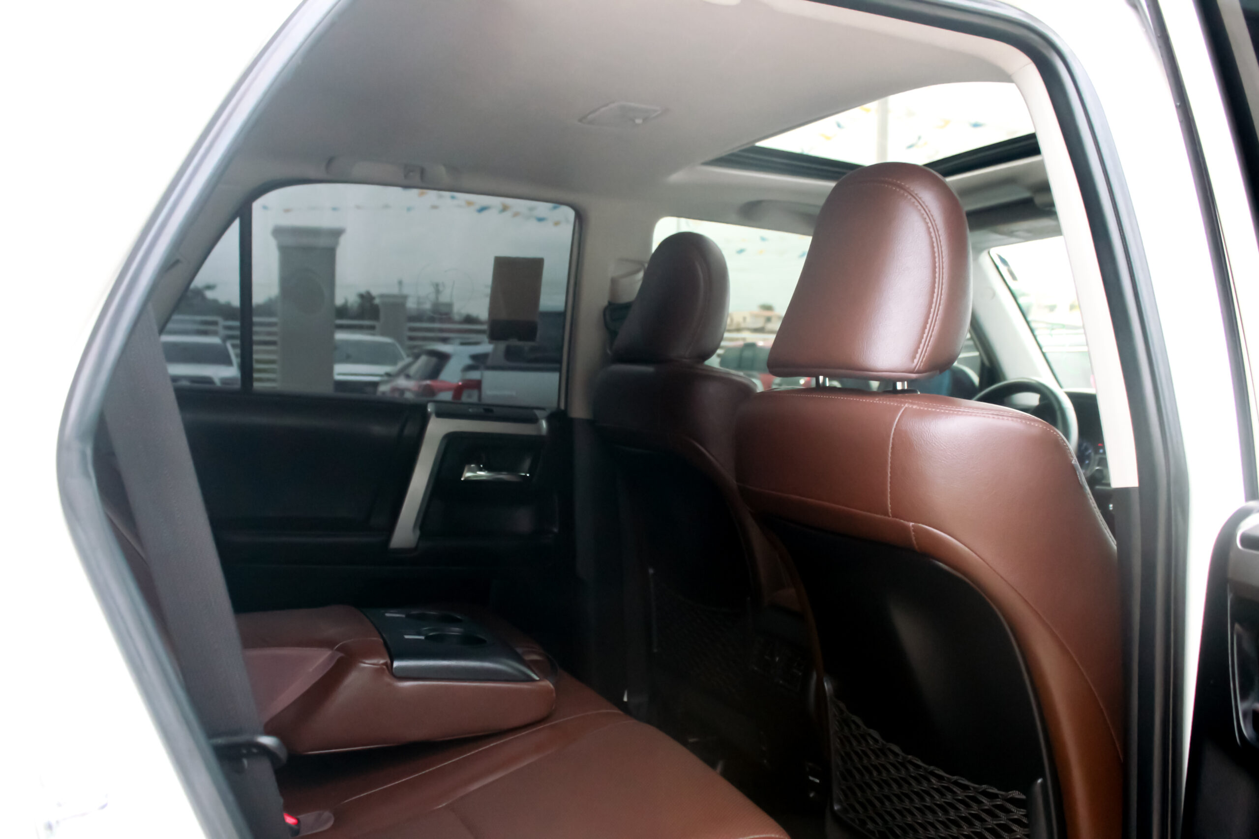 
								Toyota 4 Runner 2019 full									