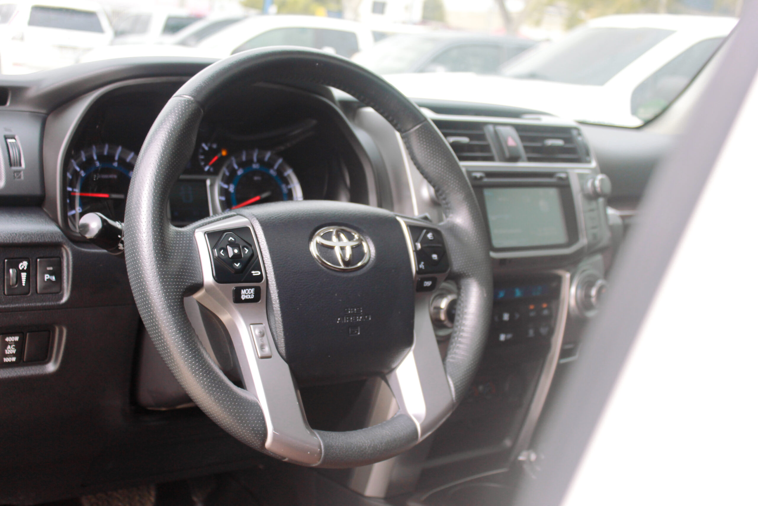 
								Toyota 4 Runner 2019 full									