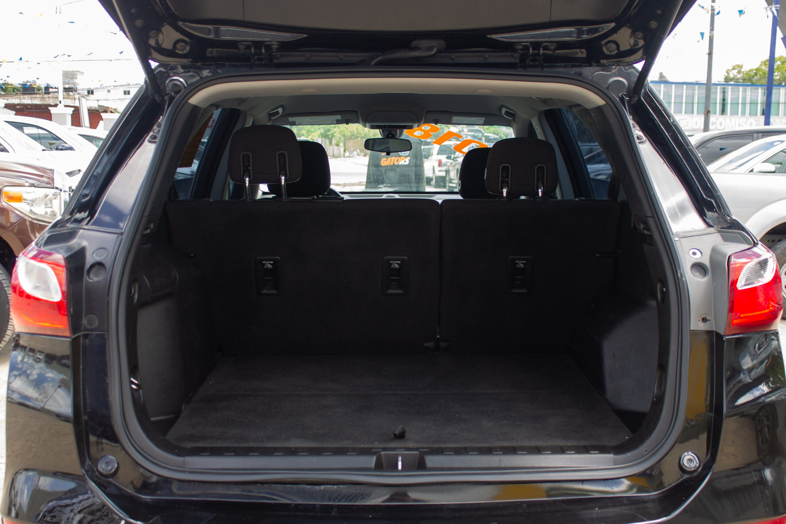 
								Chevrolet Equinox 2018 full									