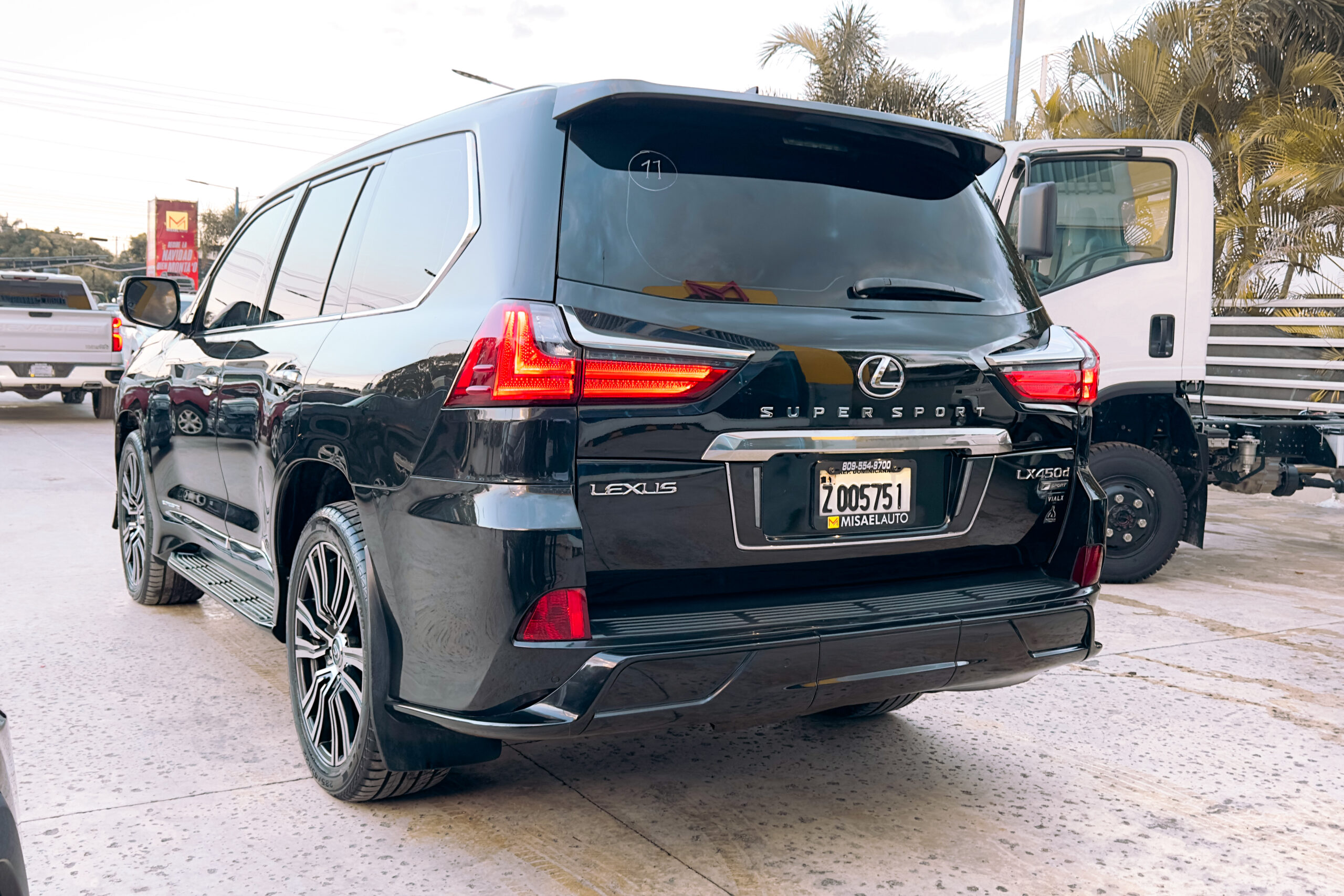 
								Lexus LX 450 2016 full									