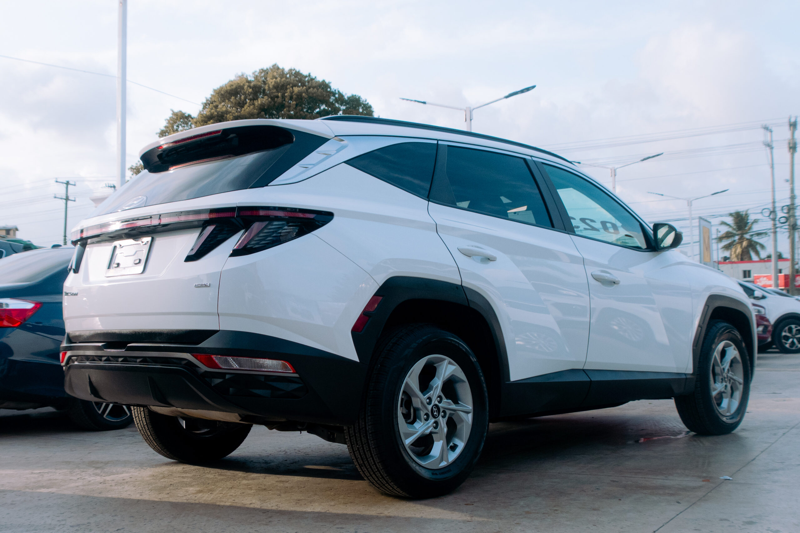 
								Hyundai Tucson 2023 full									