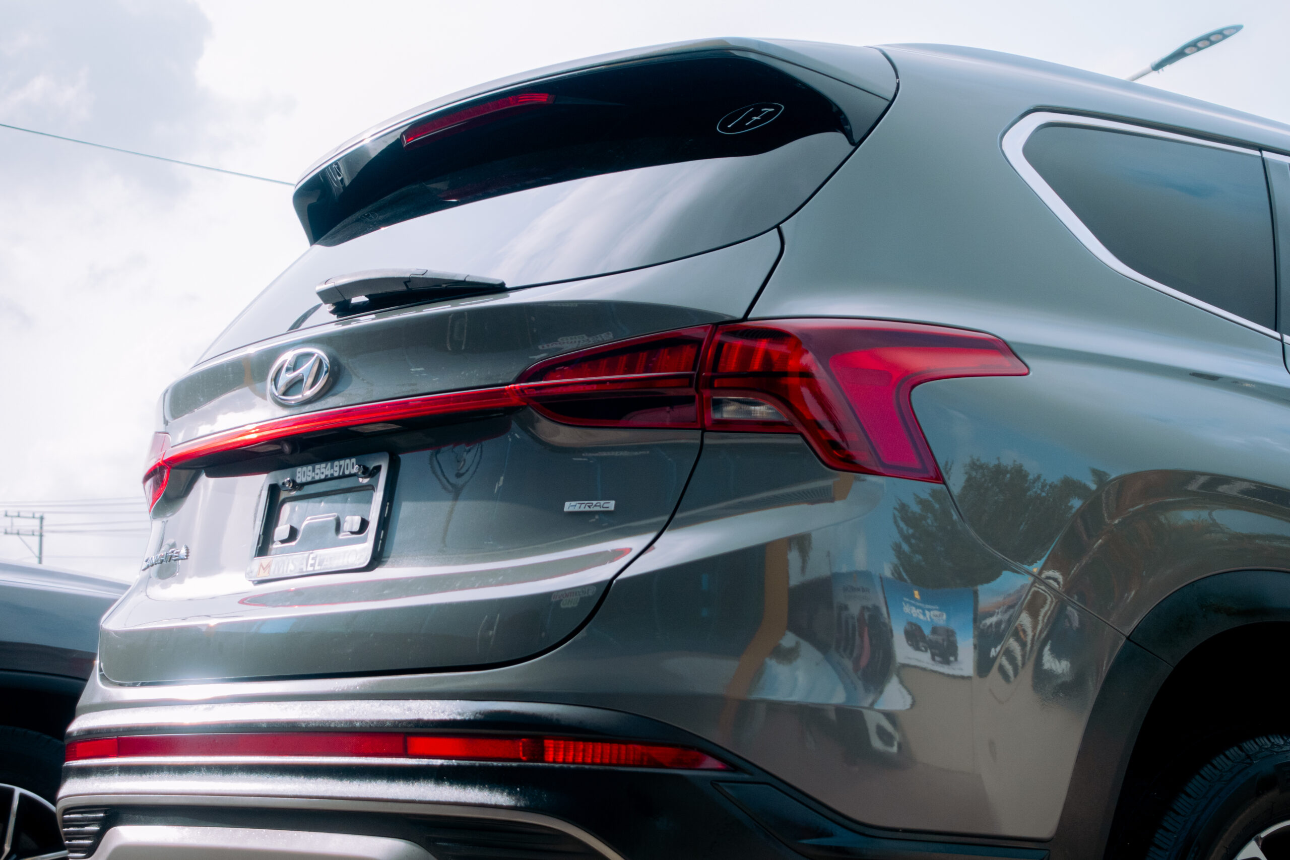 
								Hyundai Santa Fe 2021 full									