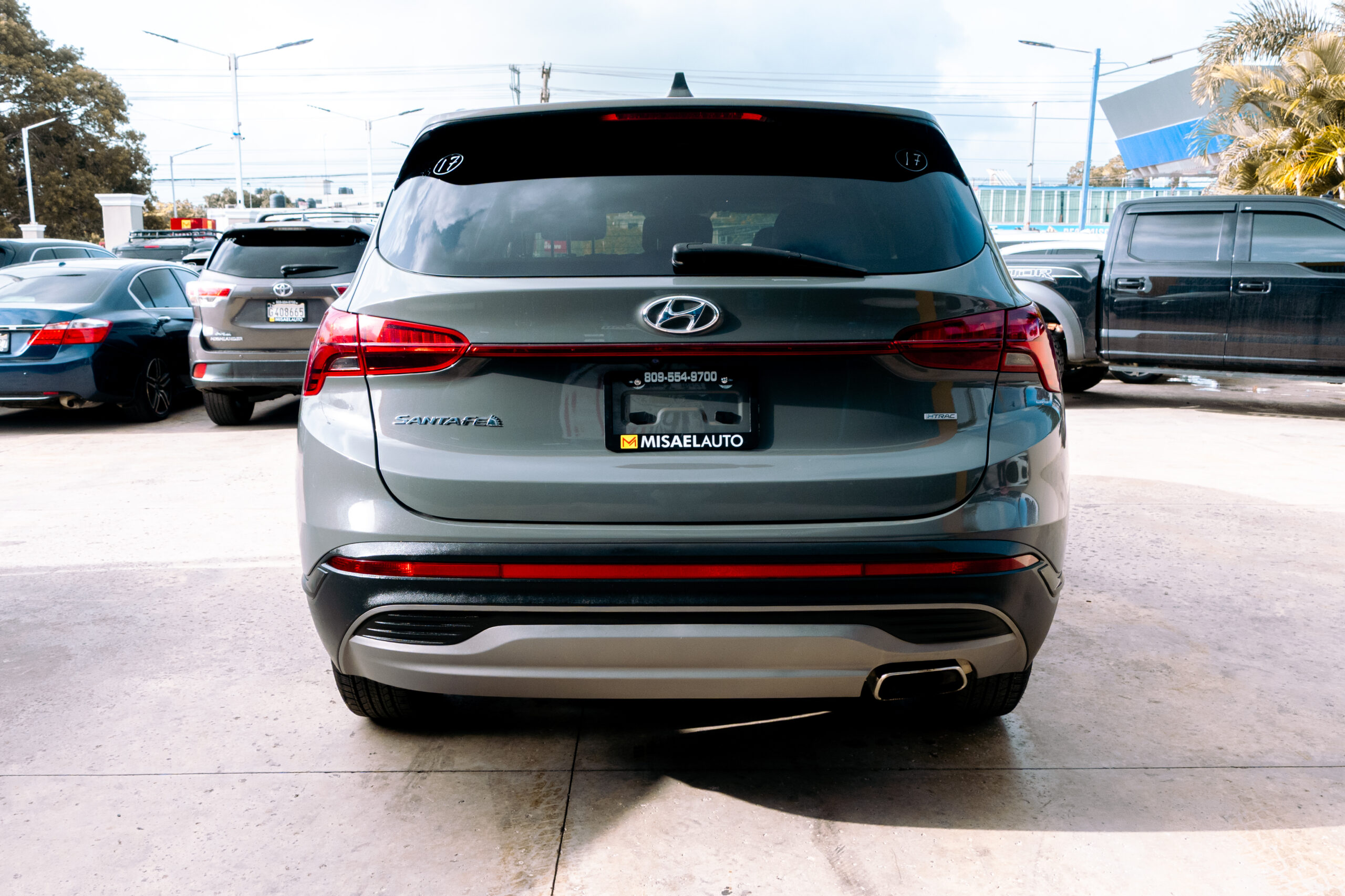 
								Hyundai Santa Fe 2021 full									