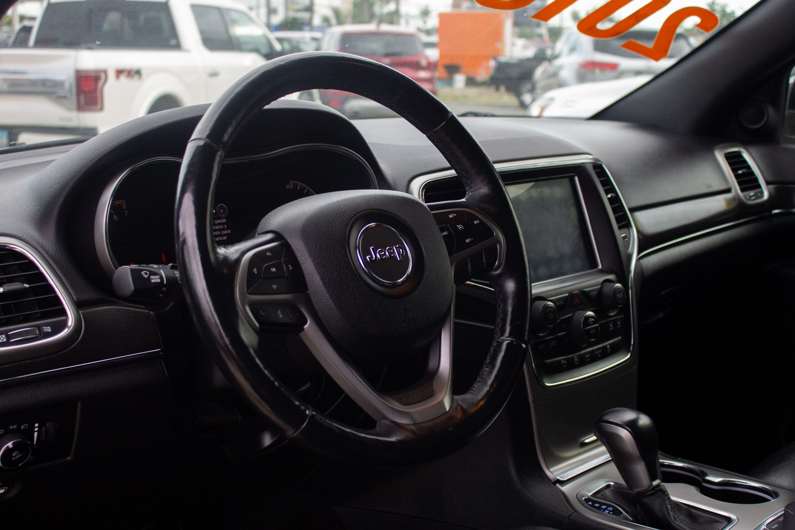 
								Jeep Grand Cherokee Limited 4×4 2018 full									
